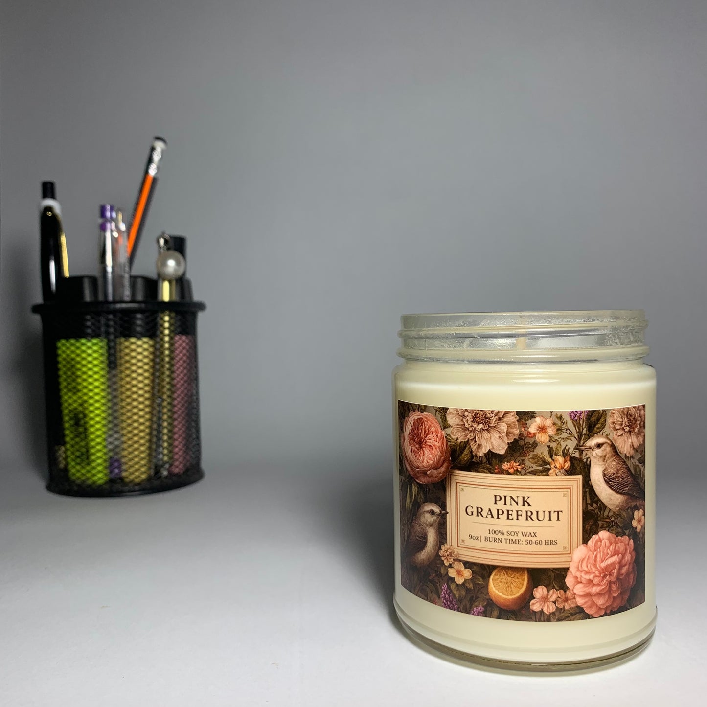 Pink Grapefruit Soy Candle - Energizing Mood & Focus Boost | Aromatherapy | 9oz